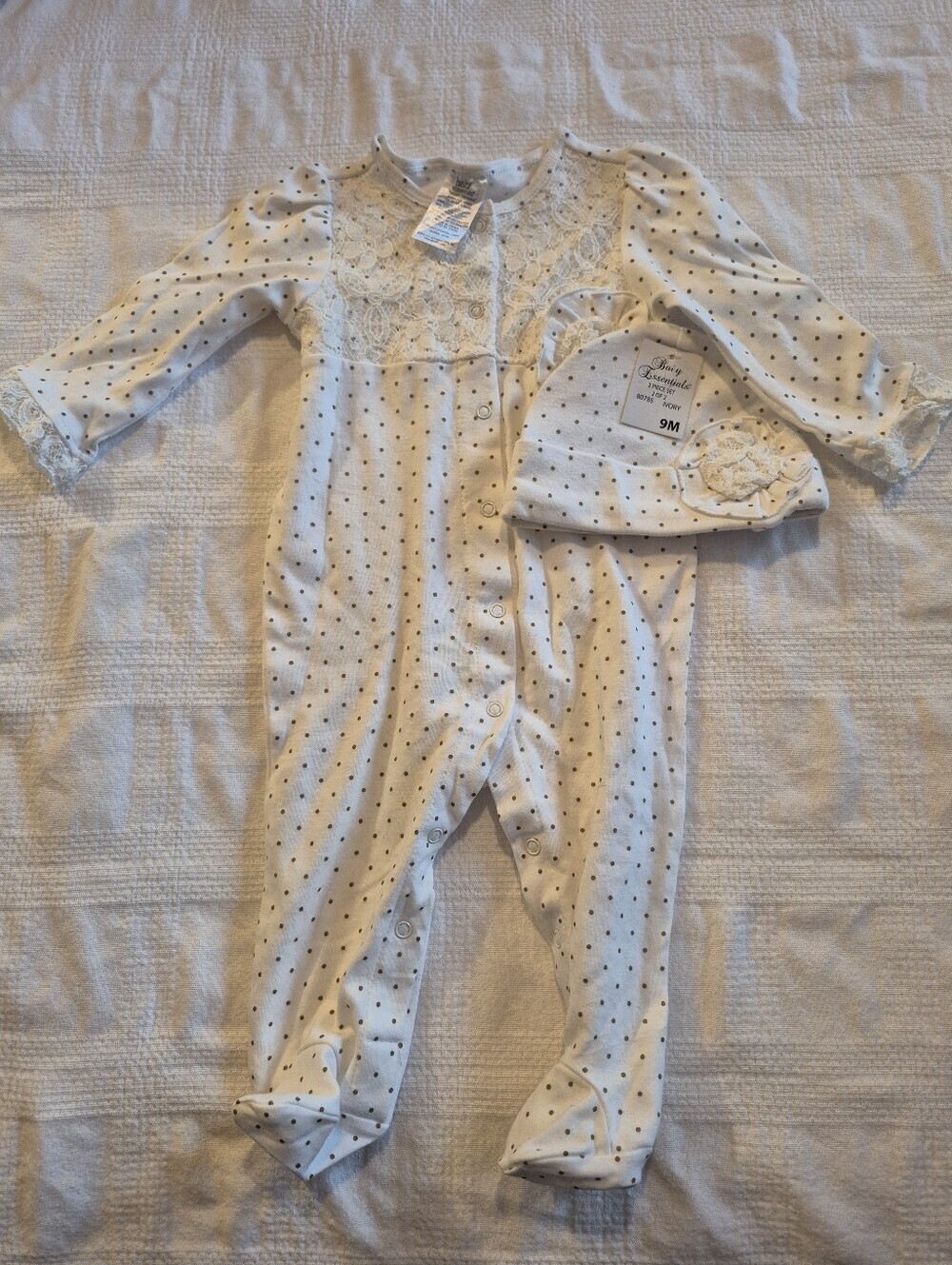Baby Essentials 9M ivory with gold polka dot romper with matching beanie NWT